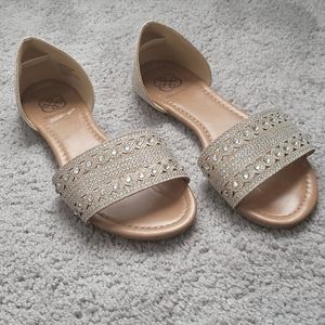 GLAM DAISY FUENTES SANDALS